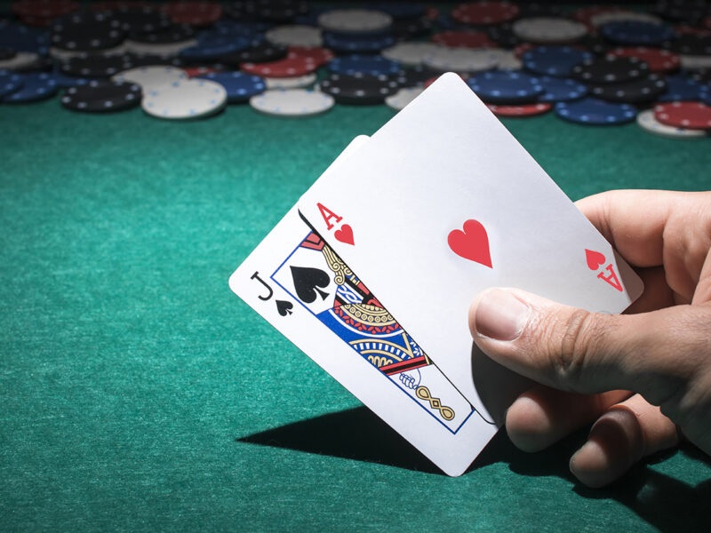 Playing Blackjack Efficiently! Learn Here!