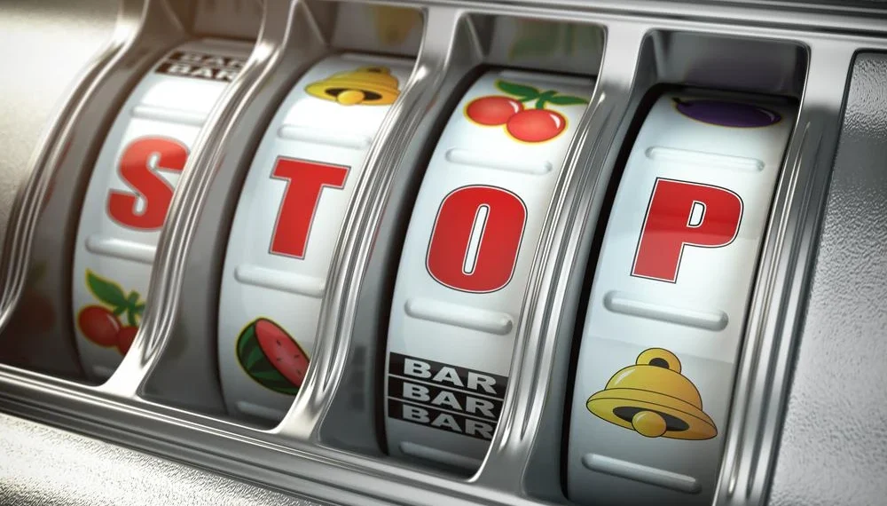 Building a Strong Online Entertainment Brand in the Age of lucky77